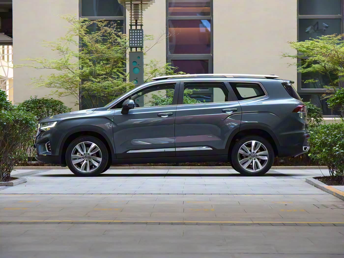 Geely Haoyue PRO 2025 1.5TD DCT Vertical and Horizontal + New Year Supreme Edition