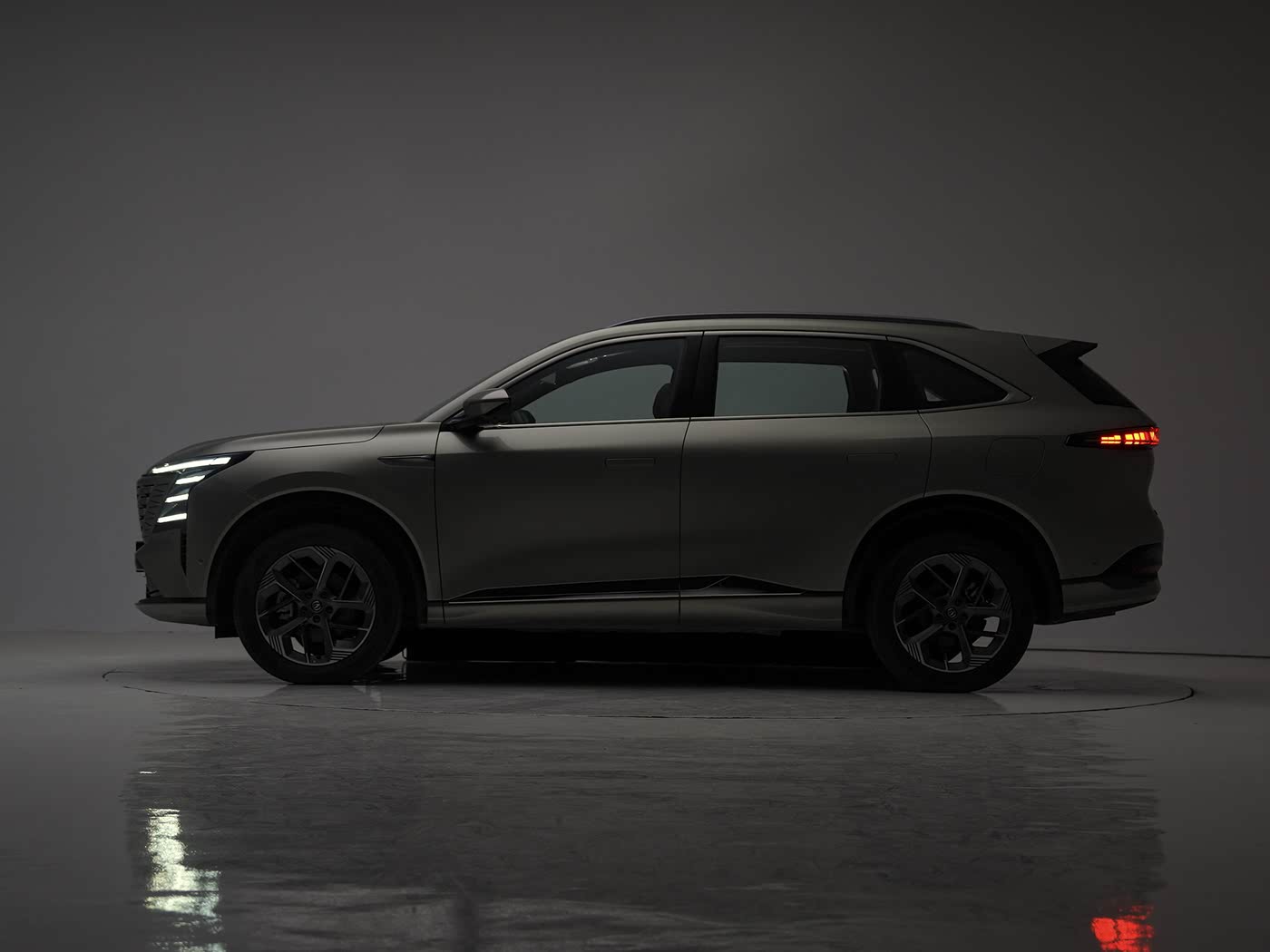 Changan CS75 PLUS 2025 Fourth Generation 1.5T New Blue Whale Smart Premium Edition