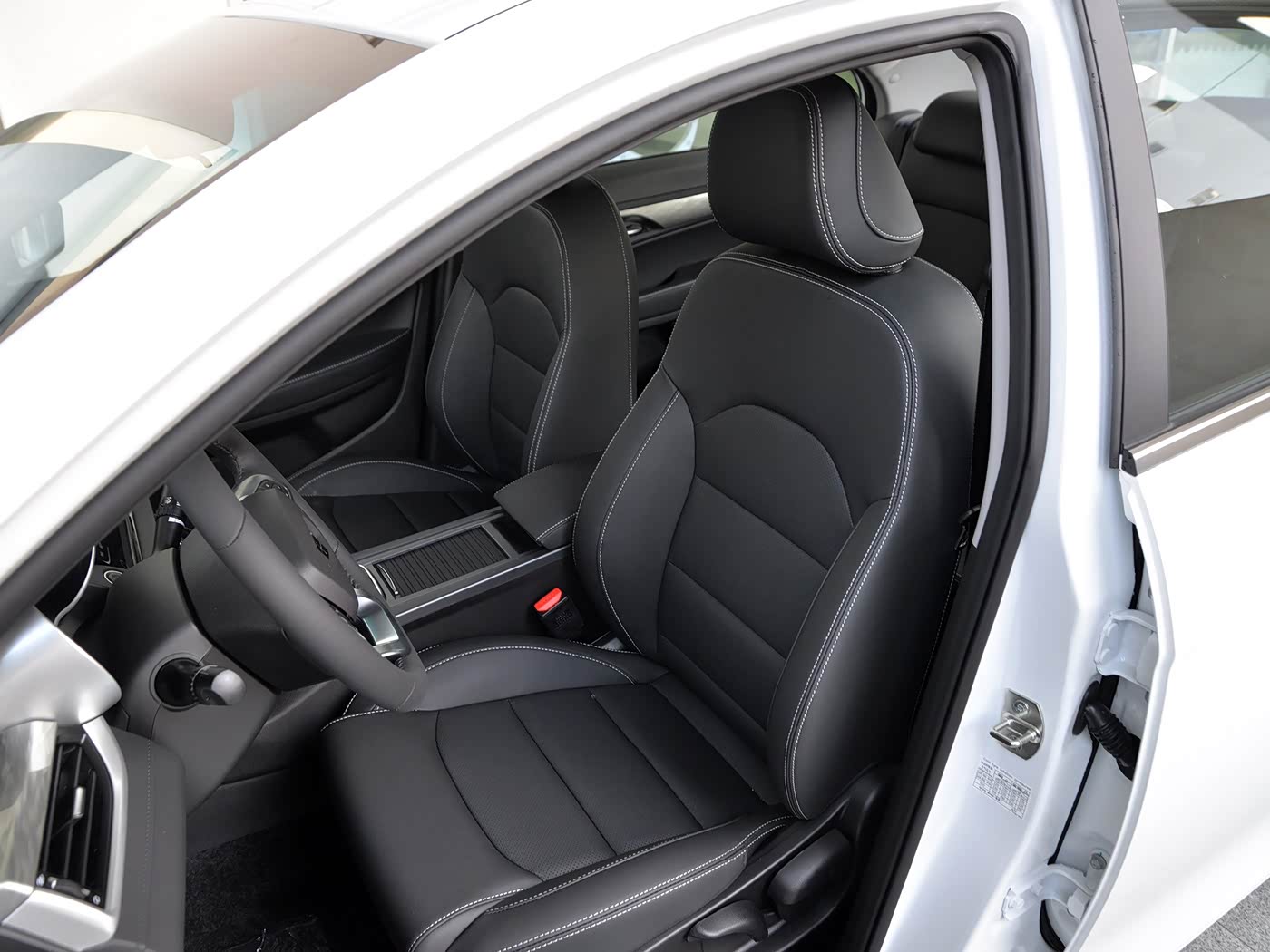 2019 Geely Emgrand EV450